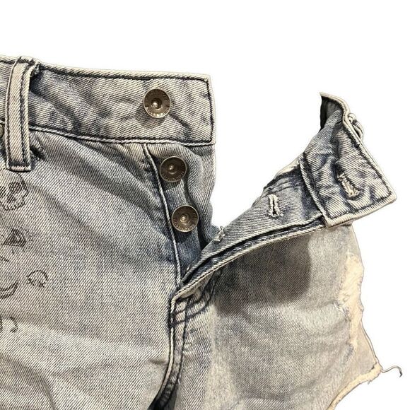 Hot Topic Blackheart High Rise Drawing Sketch Shorts Junior’s 1 - Picture 4 of 6